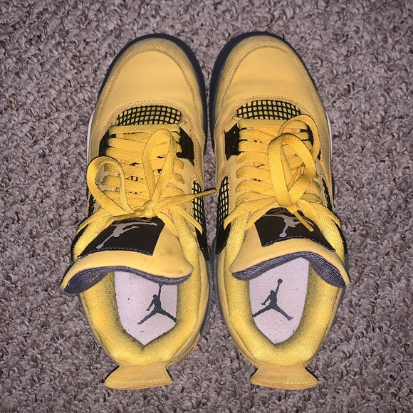 Men’s Nike Air Jordan 4 Retro - Lightening 2021 - Picture 2 of 6